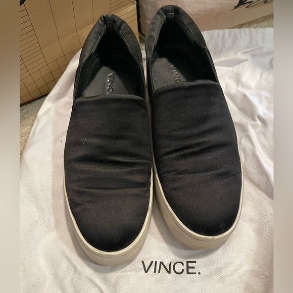 VINCE Black Platform Slip Ons Women’s Size 6US - Picture 2 of 5